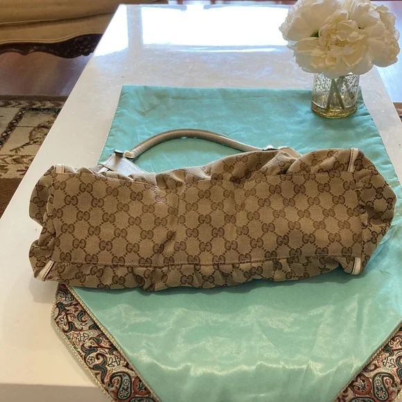 Gucci - Picture 3 of 8